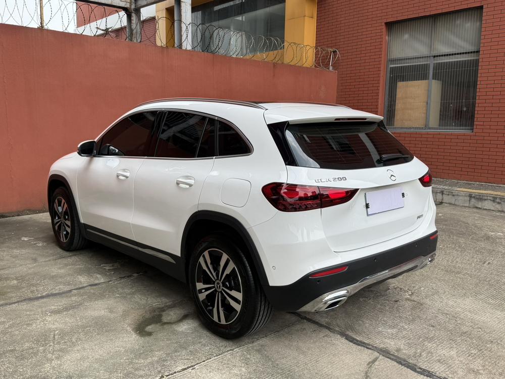 Mercedes-Benz Mercedes-Benz GLA