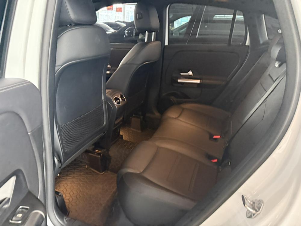 Mercedes-Benz Mercedes-Benz GLA