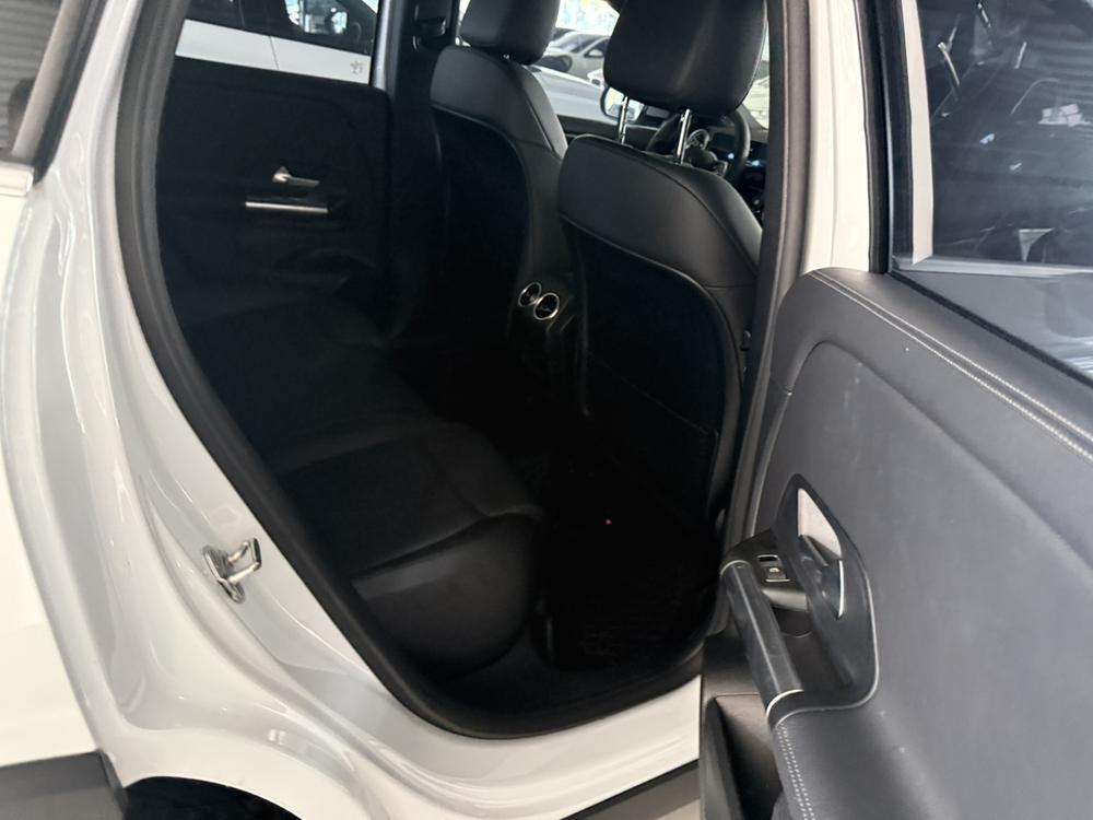 Mercedes-Benz Mercedes-Benz GLA