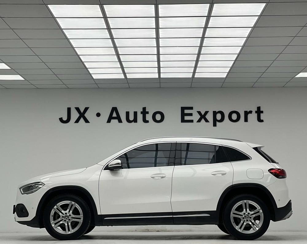 Mercedes-Benz Mercedes-Benz GLA