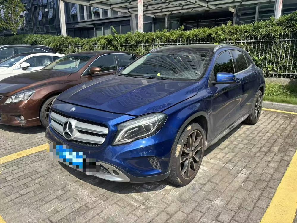 Mercedes-Benz Mercedes-Benz GLA