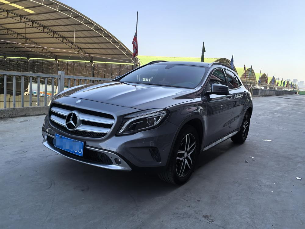 Mercedes-Benz Mercedes-Benz GLA