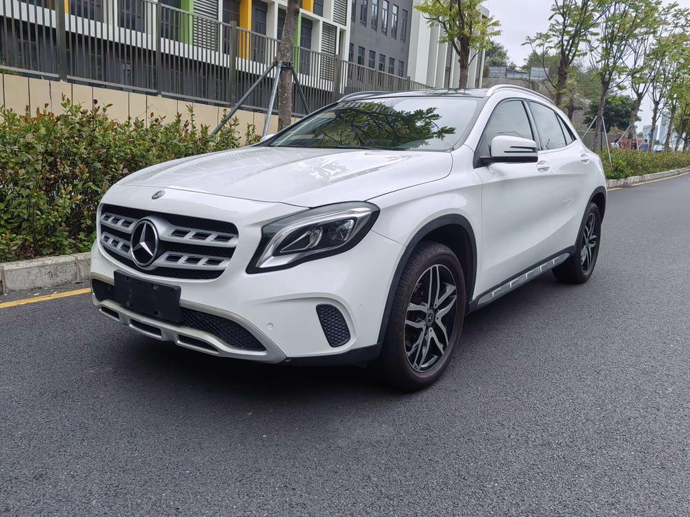 Mercedes-Benz Mercedes-Benz GLA