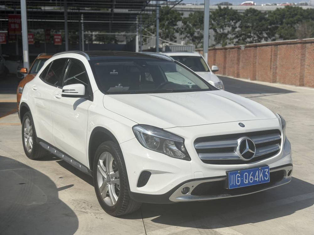 Mercedes-Benz Mercedes-Benz GLA