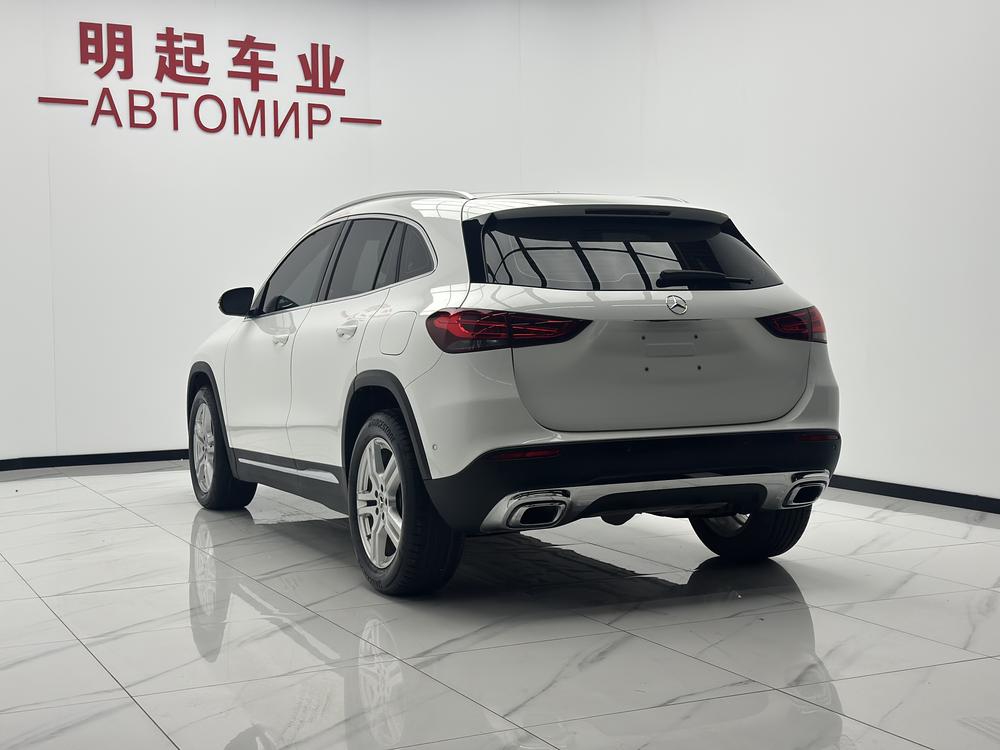 Mercedes-Benz Mercedes-Benz GLA