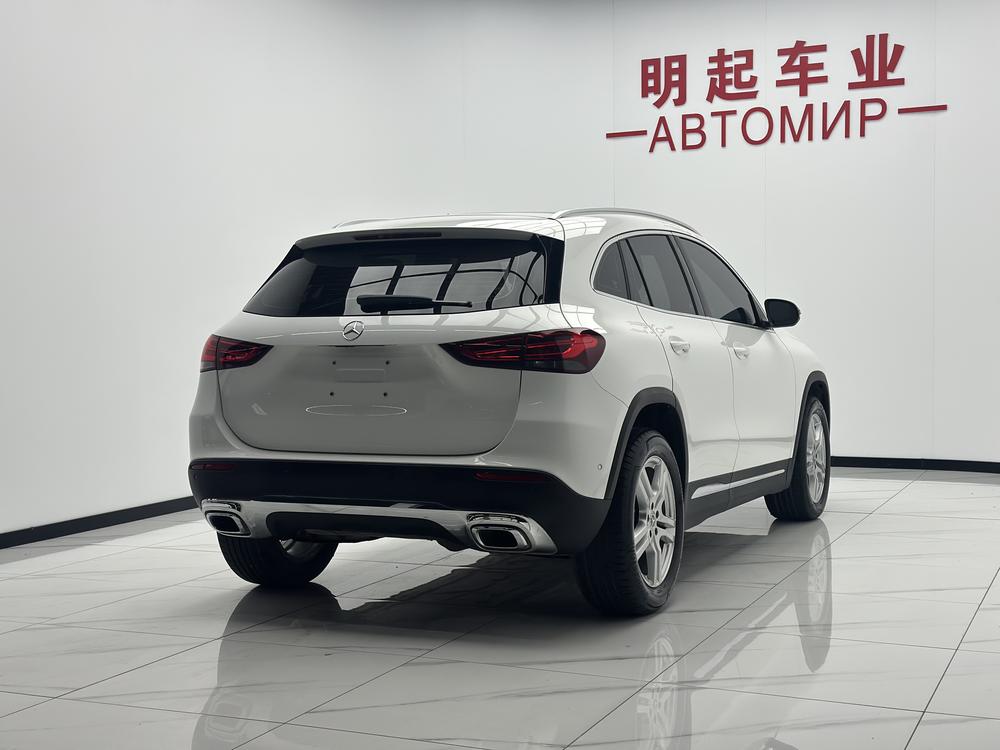 Mercedes-Benz Mercedes-Benz GLA