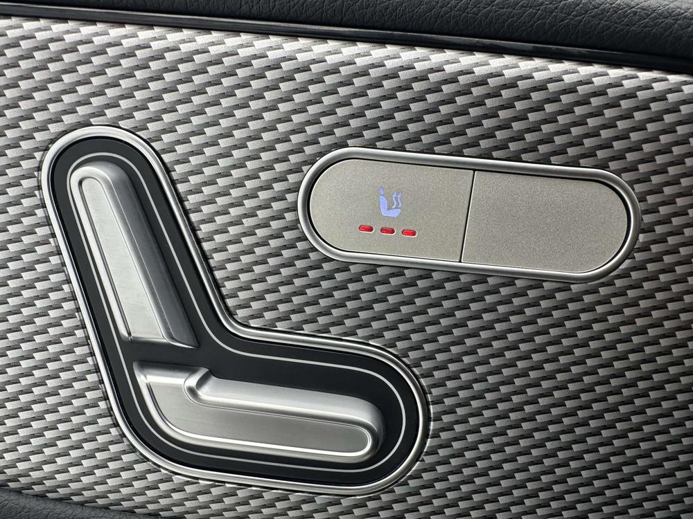 Mercedes-Benz Mercedes-Benz GLA