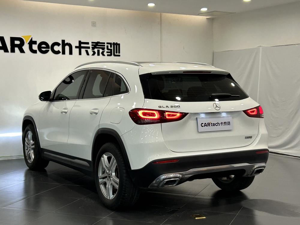 Mercedes-Benz Mercedes-Benz GLA