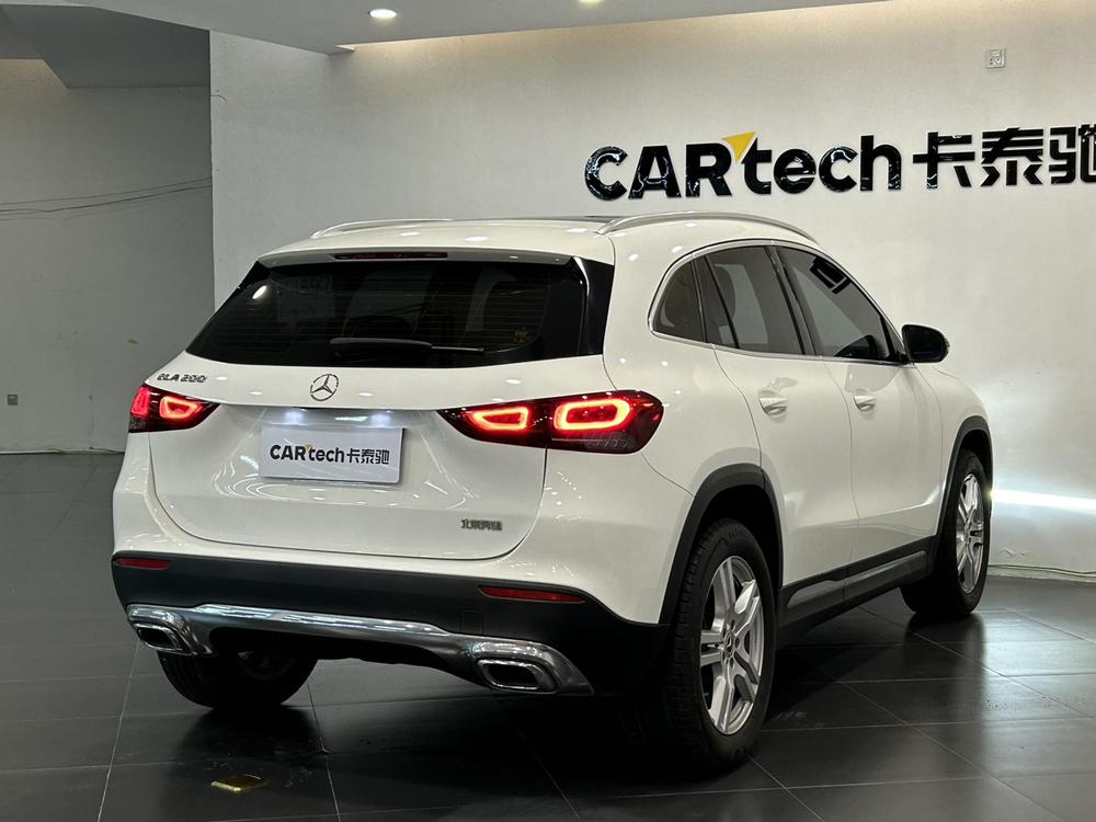 Mercedes-Benz Mercedes-Benz GLA