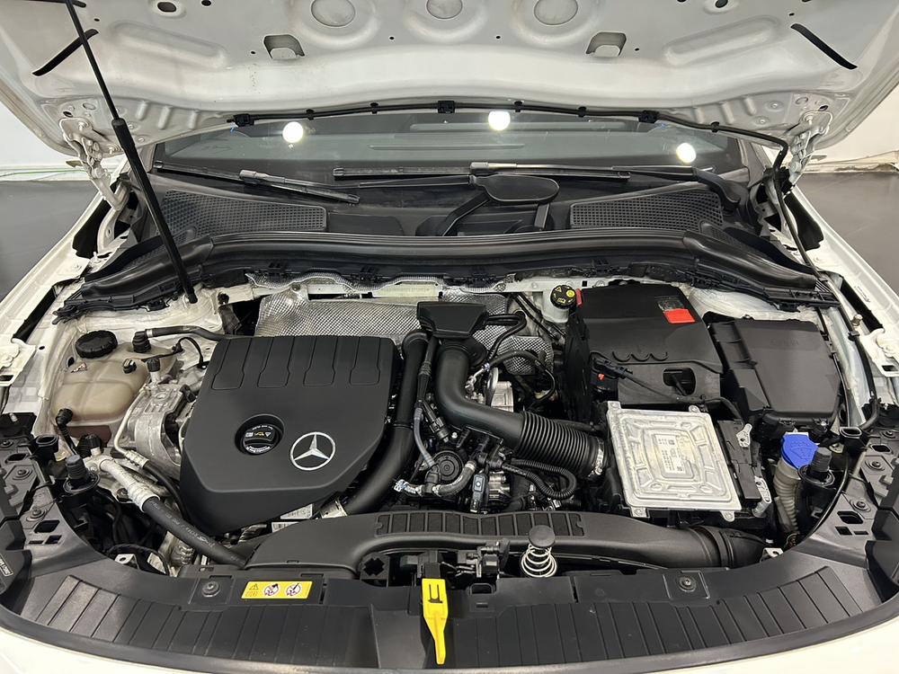 Mercedes-Benz Mercedes-Benz GLA