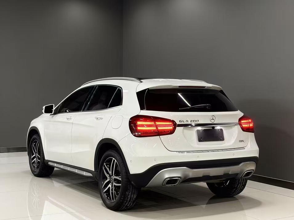 Mercedes-Benz Mercedes-Benz GLA