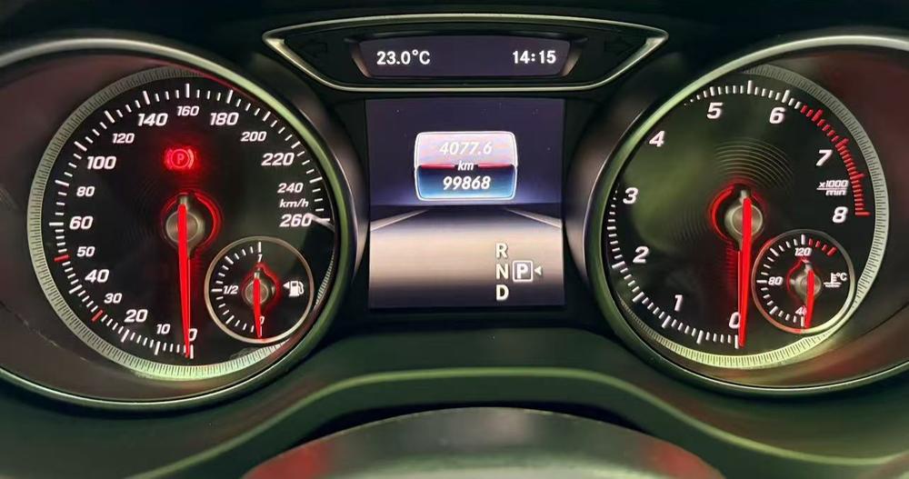 Mercedes-Benz Mercedes-Benz GLA
