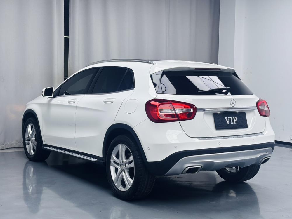 Mercedes-Benz Mercedes-Benz GLA
