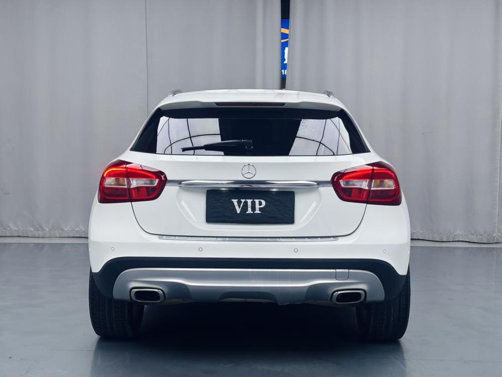 Mercedes-Benz Mercedes-Benz GLA