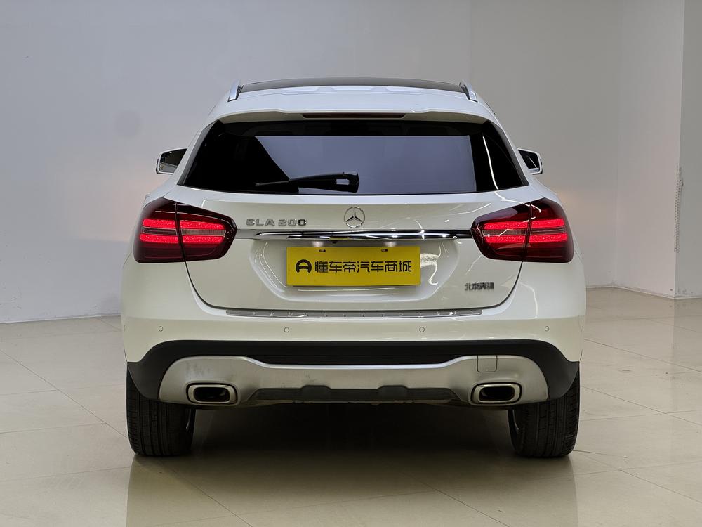 Mercedes-Benz Mercedes-Benz GLA