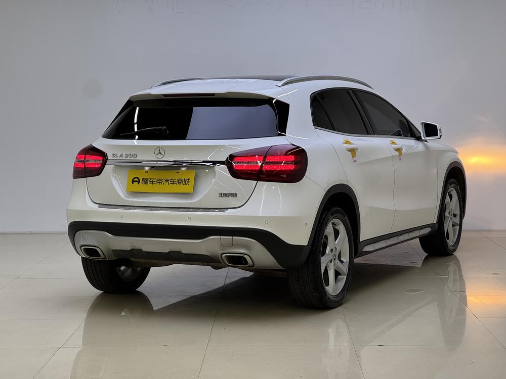 Mercedes-Benz Mercedes-Benz GLA