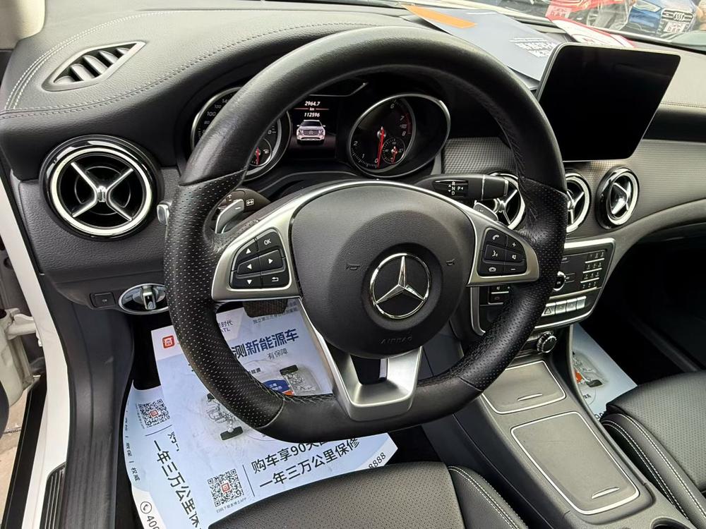 Mercedes-Benz Mercedes-Benz GLA