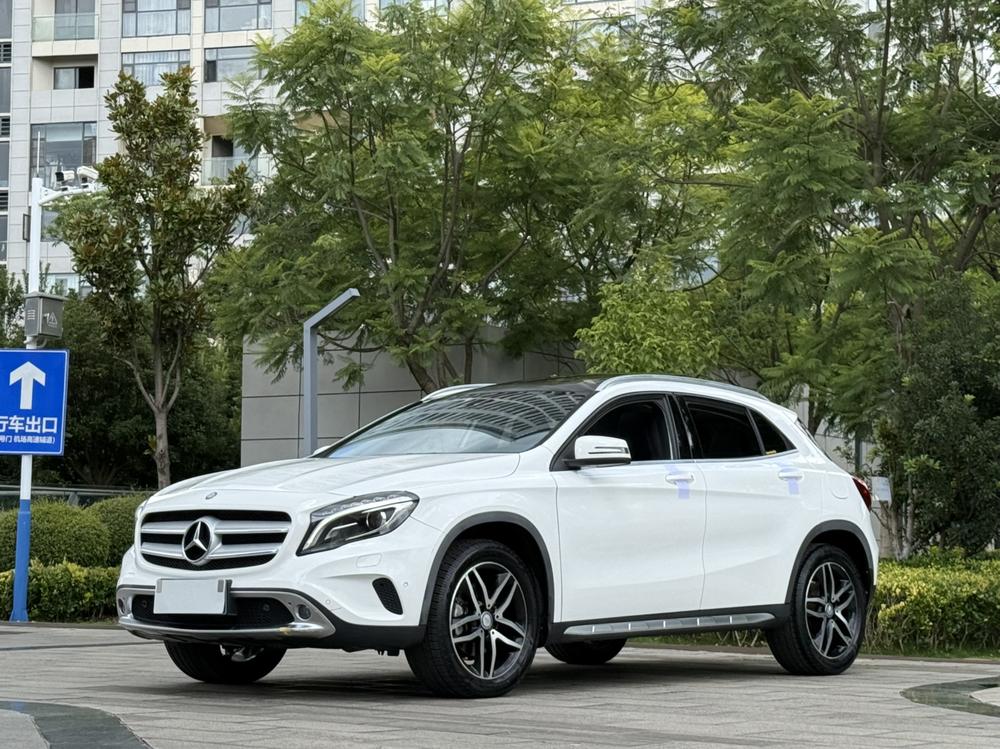 Mercedes-Benz Mercedes-Benz GLA