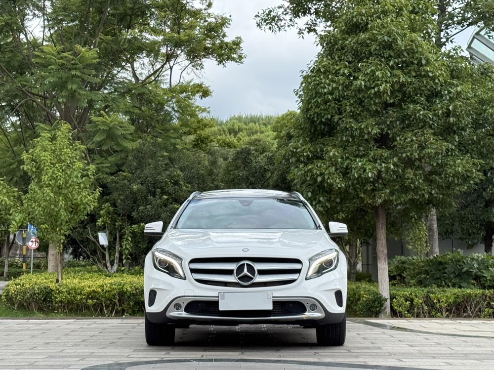Mercedes-Benz Mercedes-Benz GLA