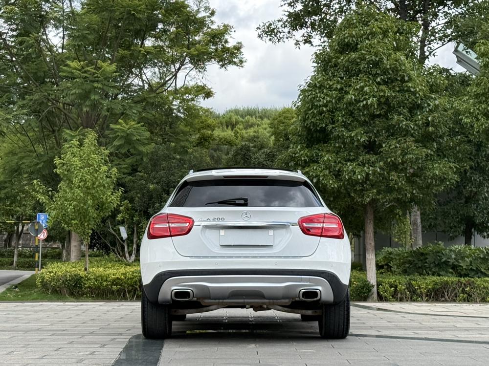 Mercedes-Benz Mercedes-Benz GLA