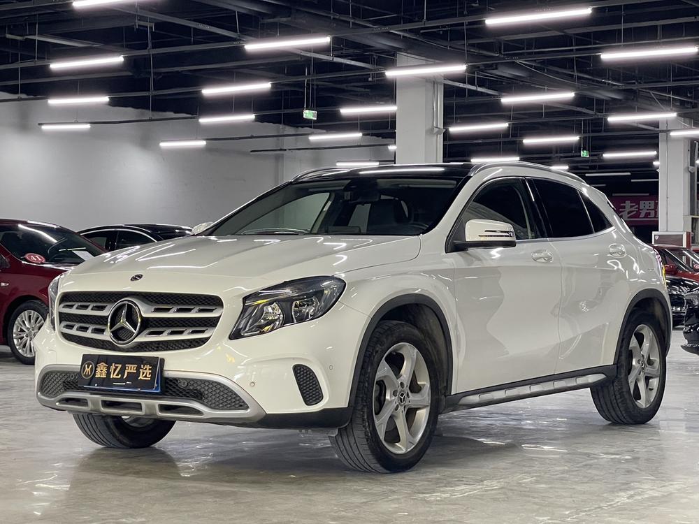 Mercedes-Benz Mercedes-Benz GLA