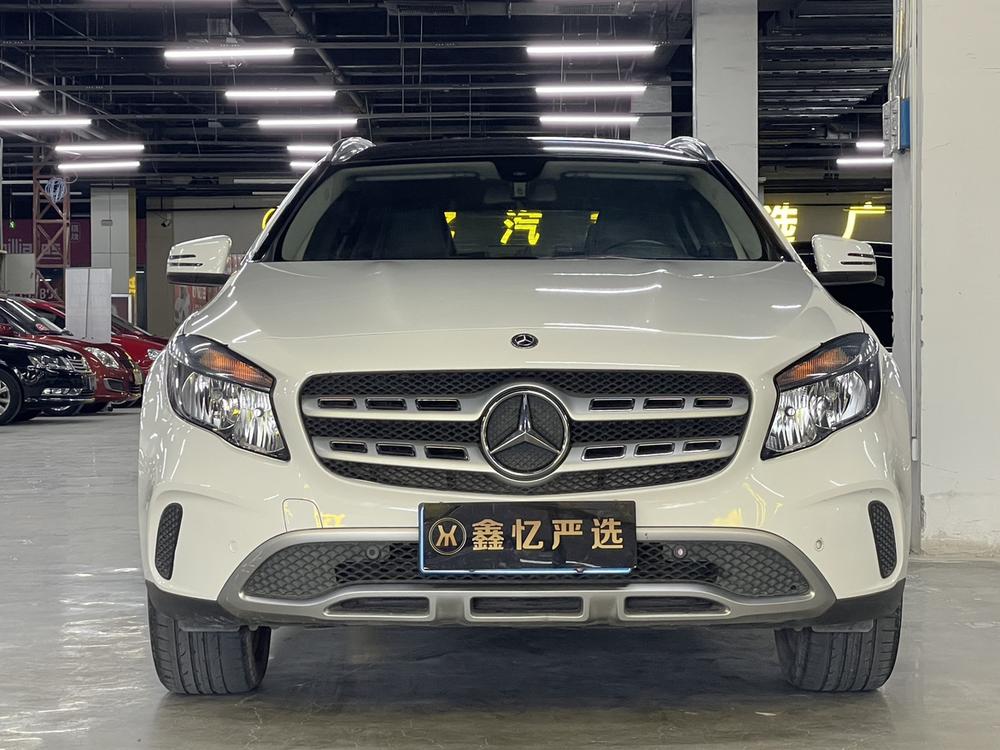 Mercedes-Benz Mercedes-Benz GLA