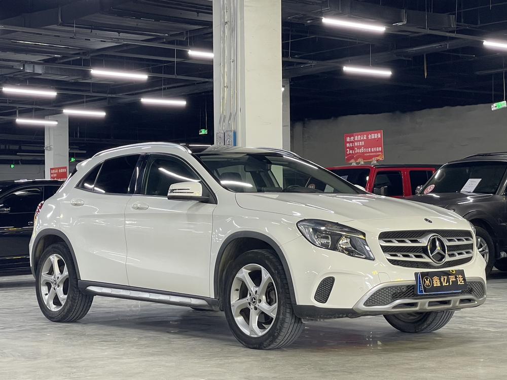 Mercedes-Benz Mercedes-Benz GLA