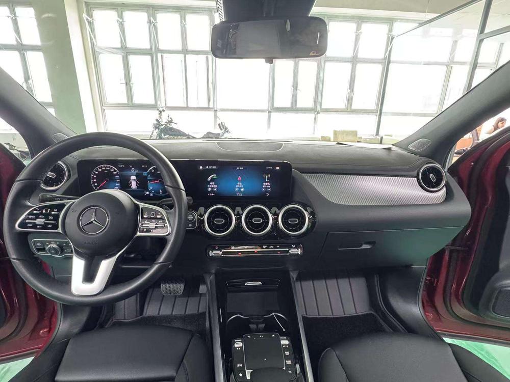 Mercedes-Benz Mercedes-Benz GLA