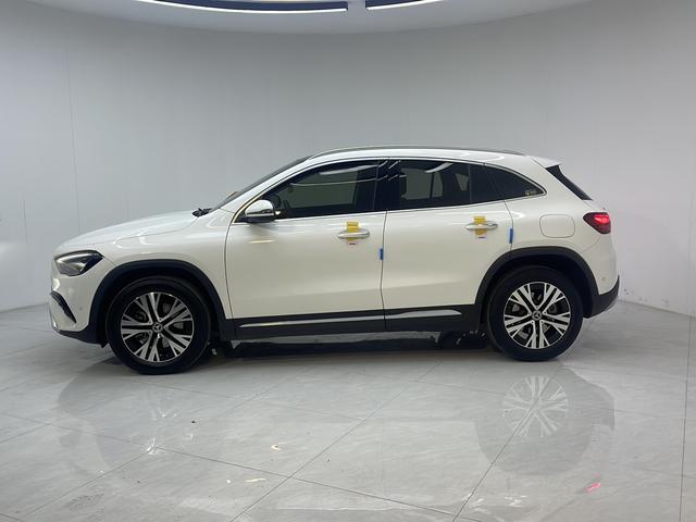 Mercedes-Benz Mercedes-Benz GLA