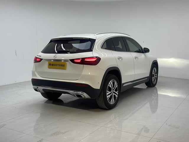 Mercedes-Benz Mercedes-Benz GLA