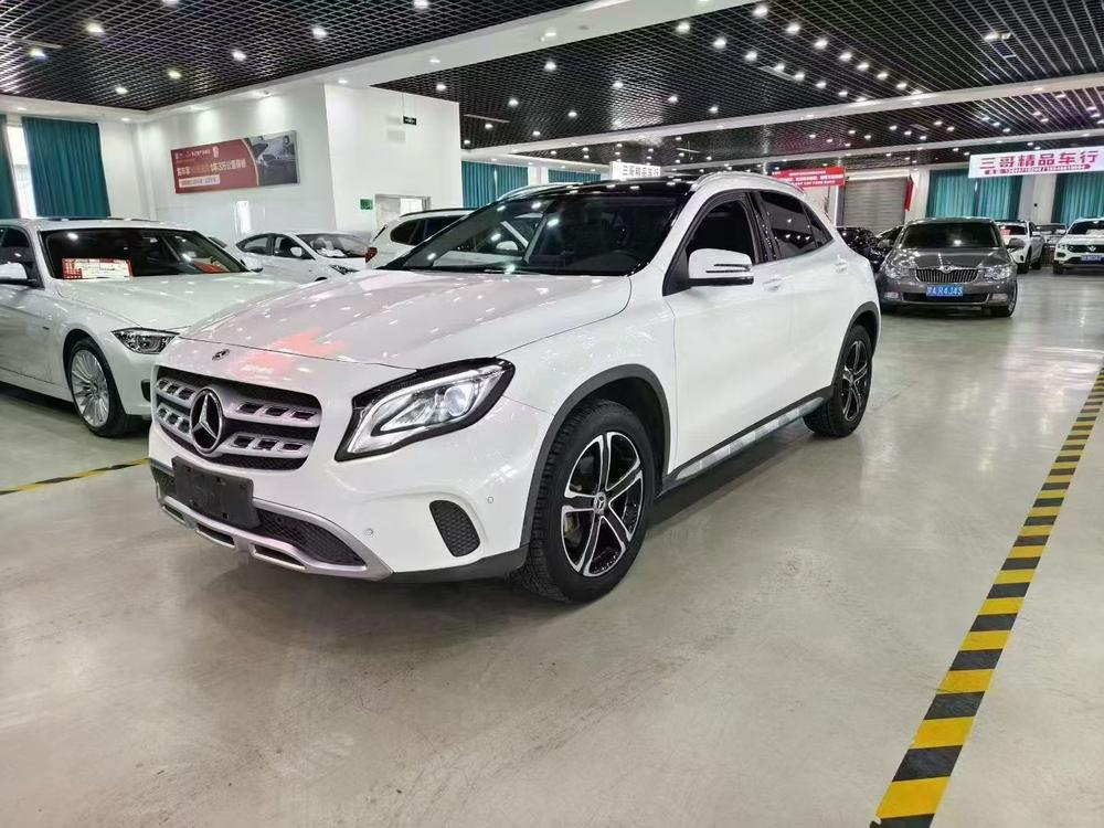 Mercedes-Benz Mercedes-Benz GLA