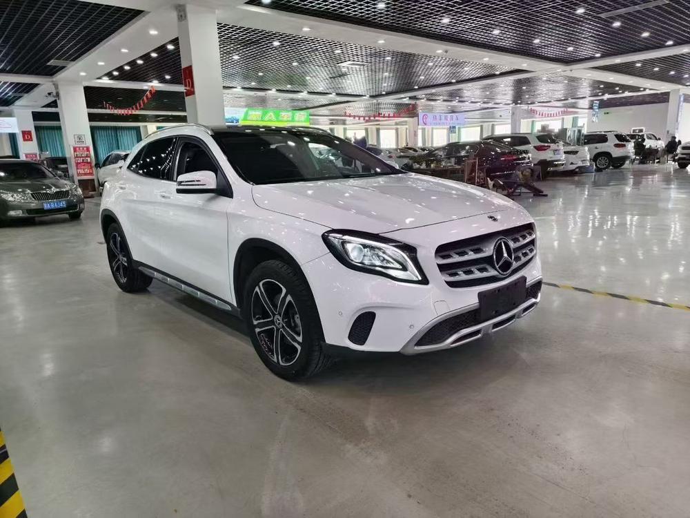 Mercedes-Benz Mercedes-Benz GLA