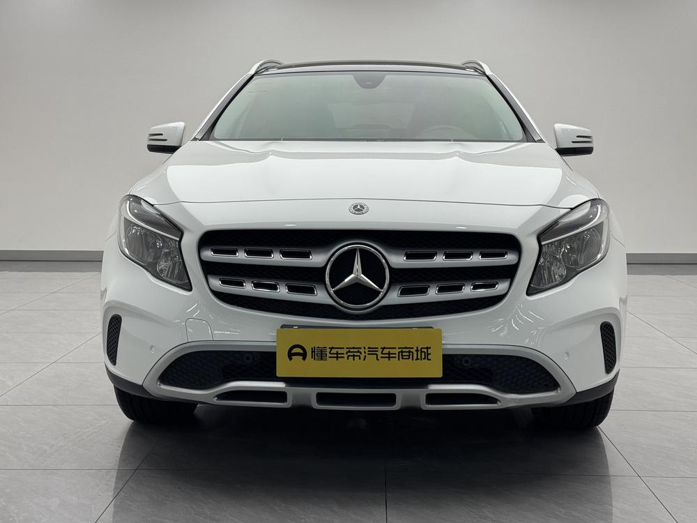 Mercedes-Benz Mercedes-Benz GLA