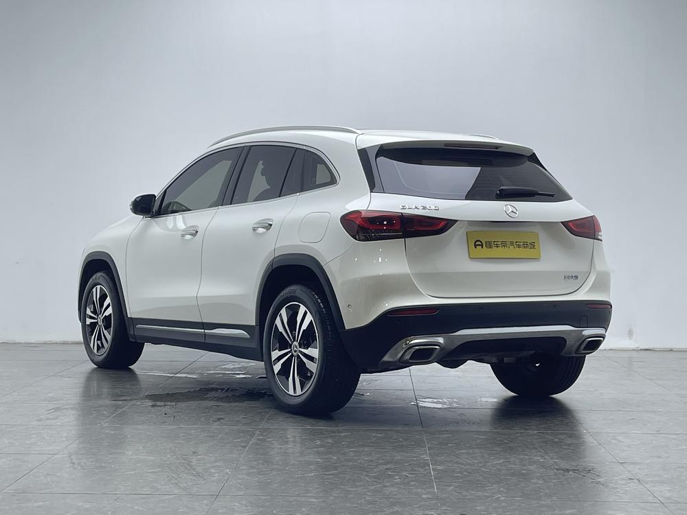 Mercedes-Benz Mercedes-Benz GLA