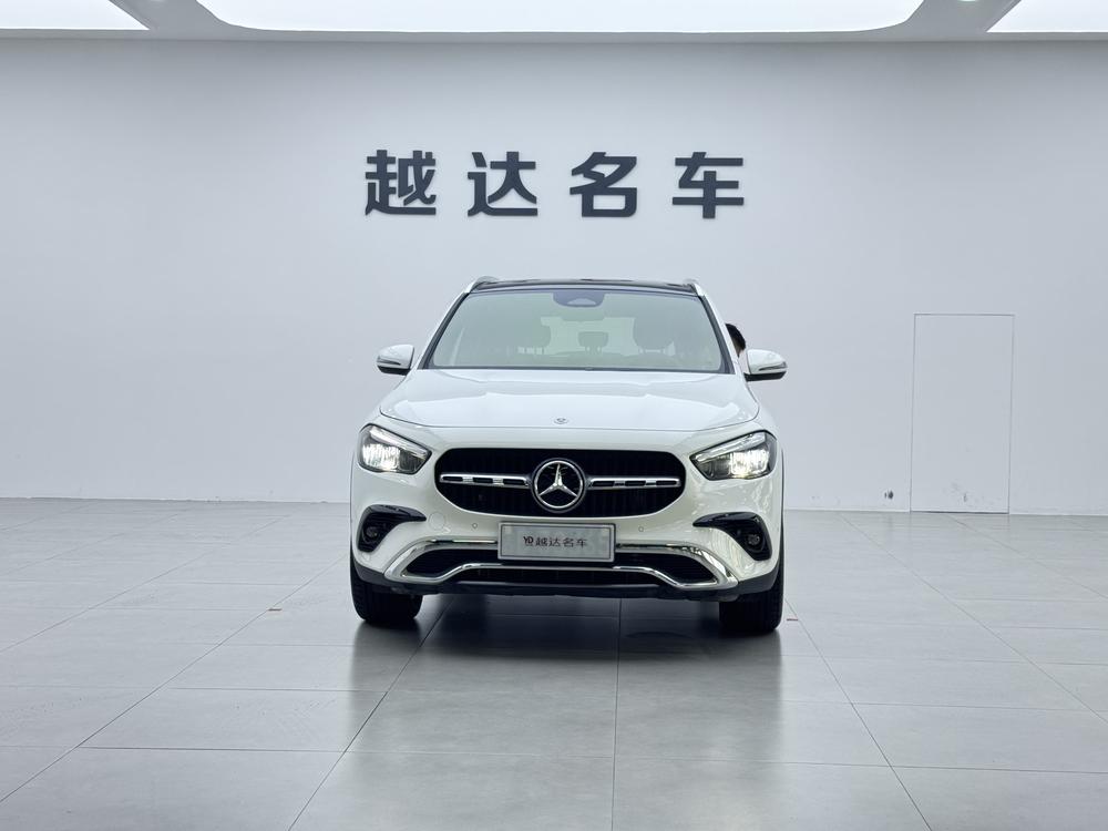 Mercedes-Benz Mercedes-Benz GLA