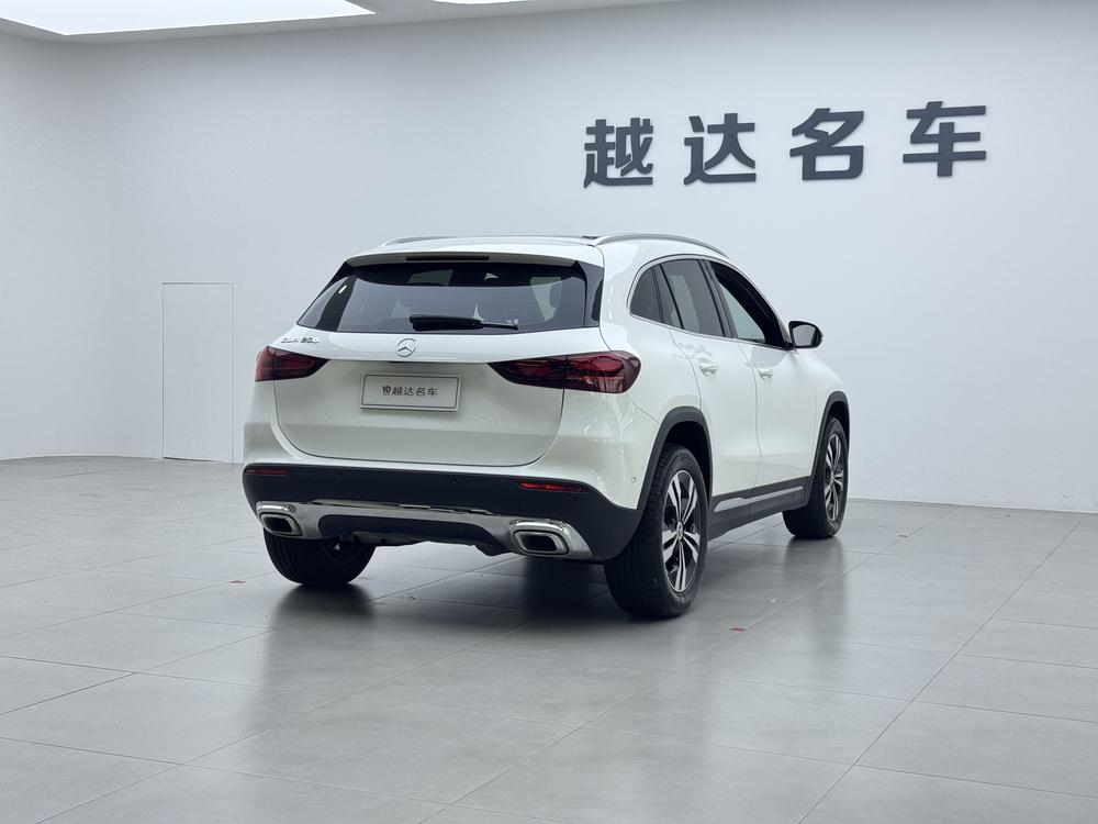 Mercedes-Benz Mercedes-Benz GLA