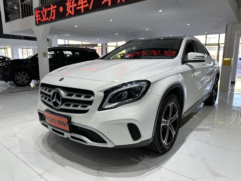 Mercedes-Benz Mercedes-Benz GLA