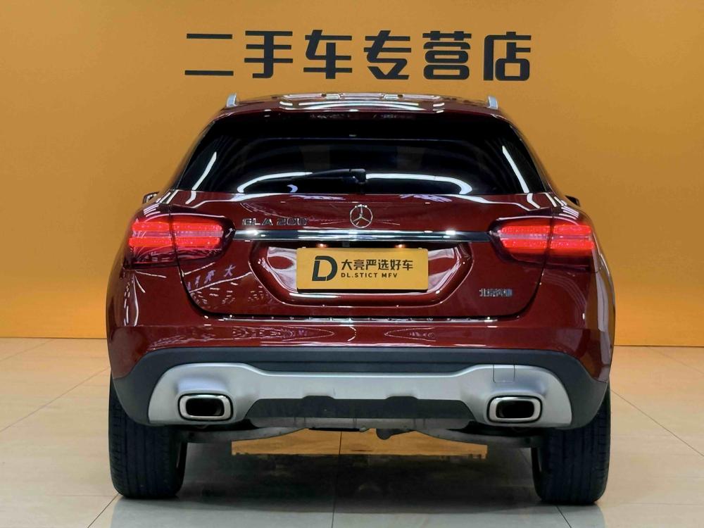 Mercedes-Benz Mercedes-Benz GLA
