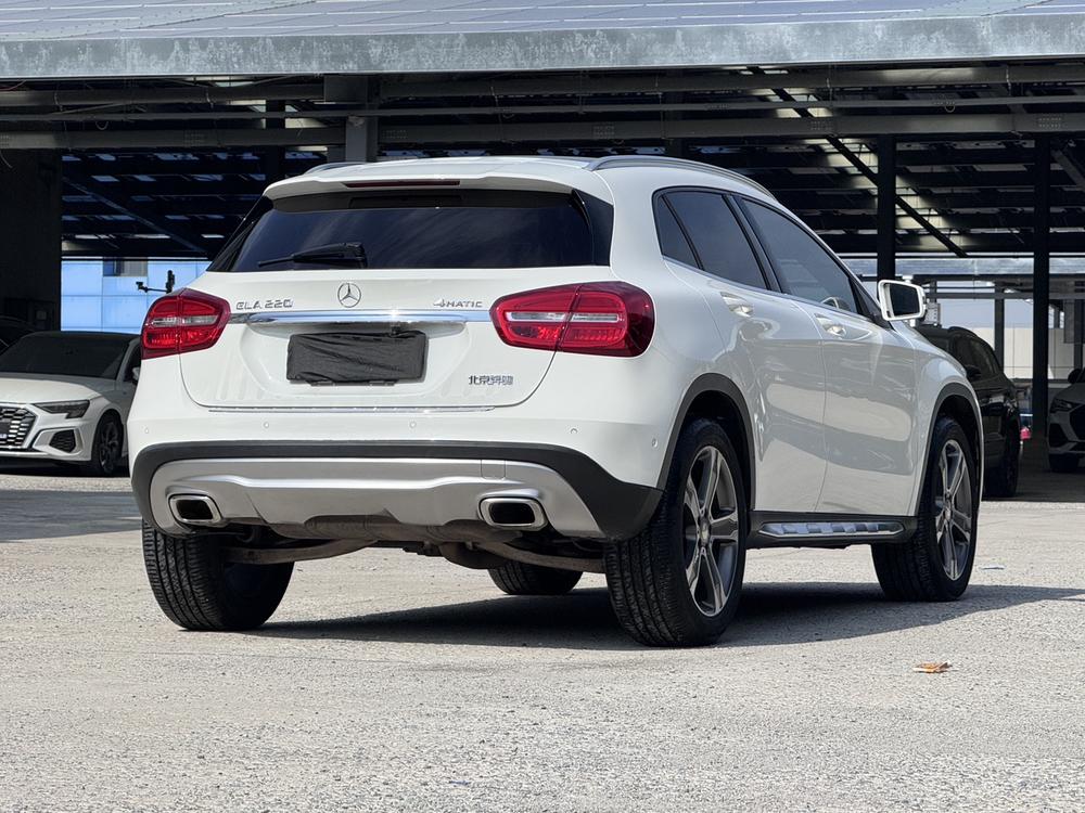 Mercedes-Benz Mercedes-Benz GLA