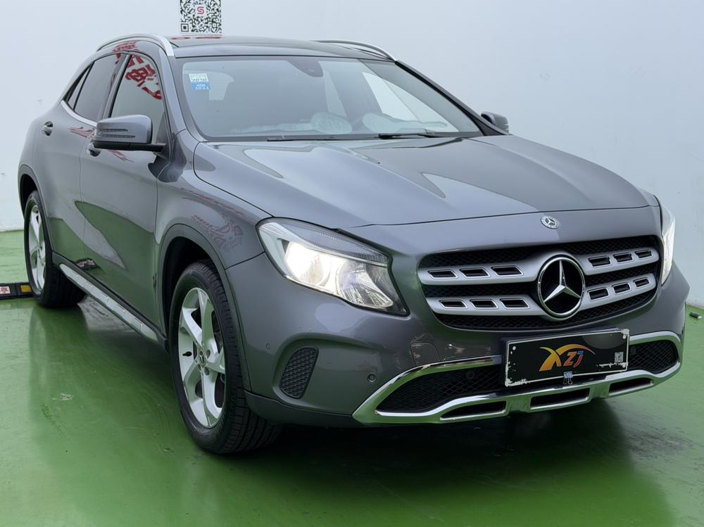 Mercedes-Benz Mercedes-Benz GLA