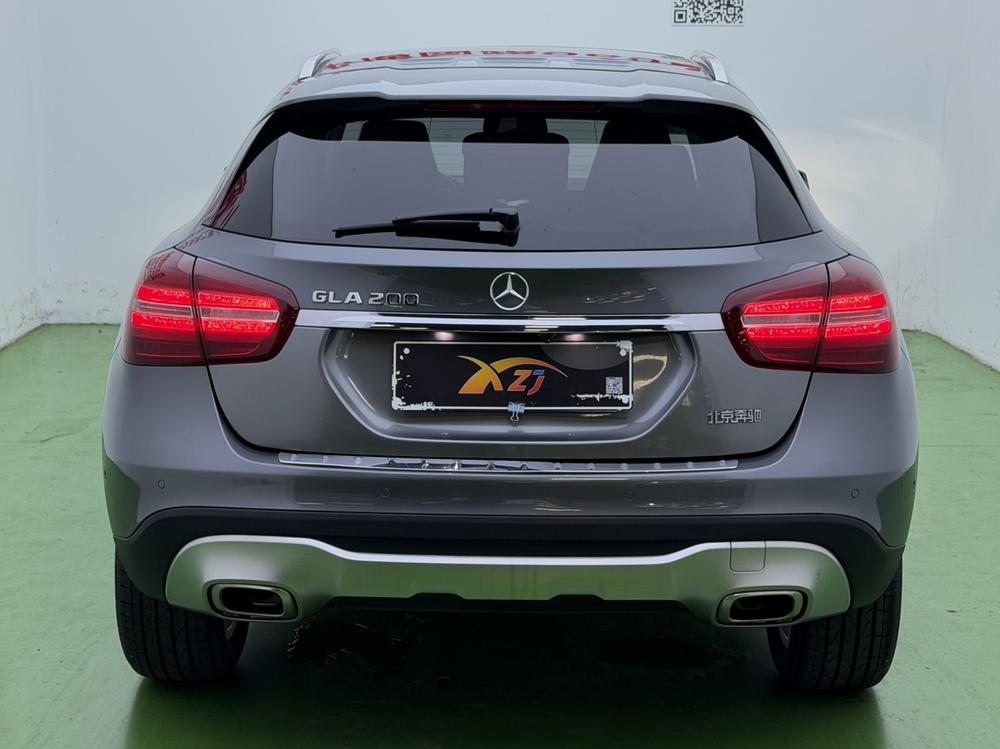 Mercedes-Benz Mercedes-Benz GLA