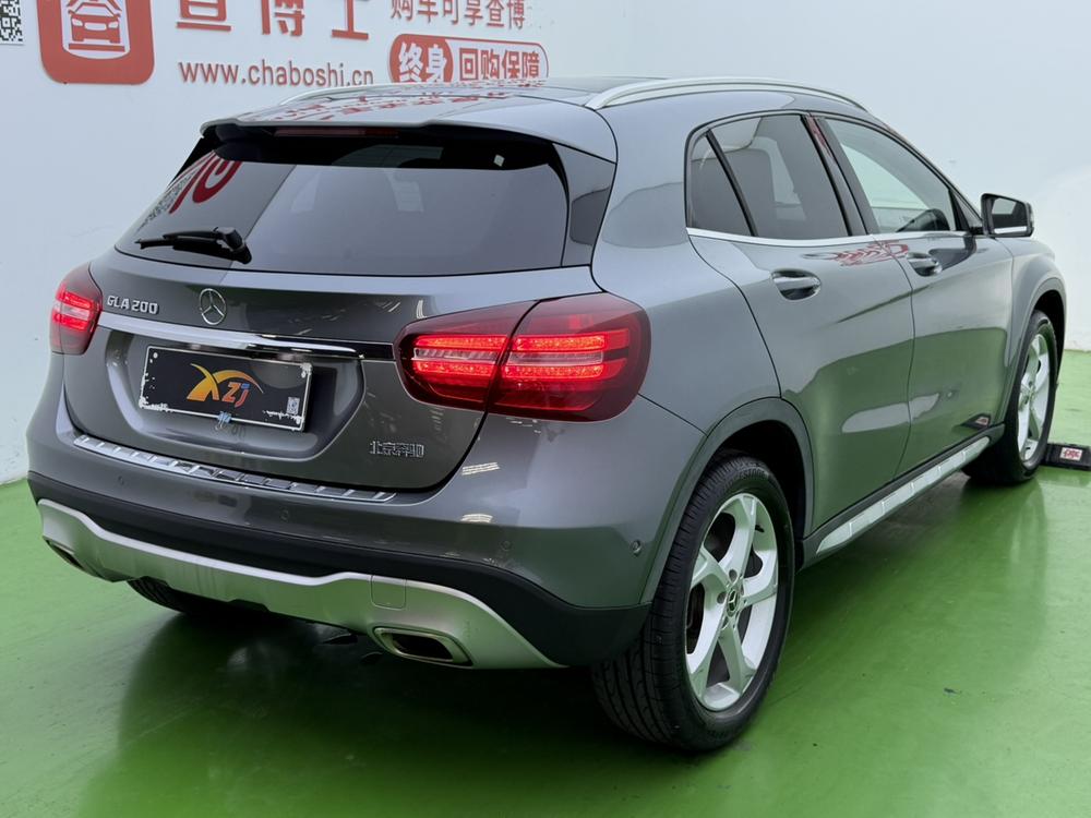 Mercedes-Benz Mercedes-Benz GLA