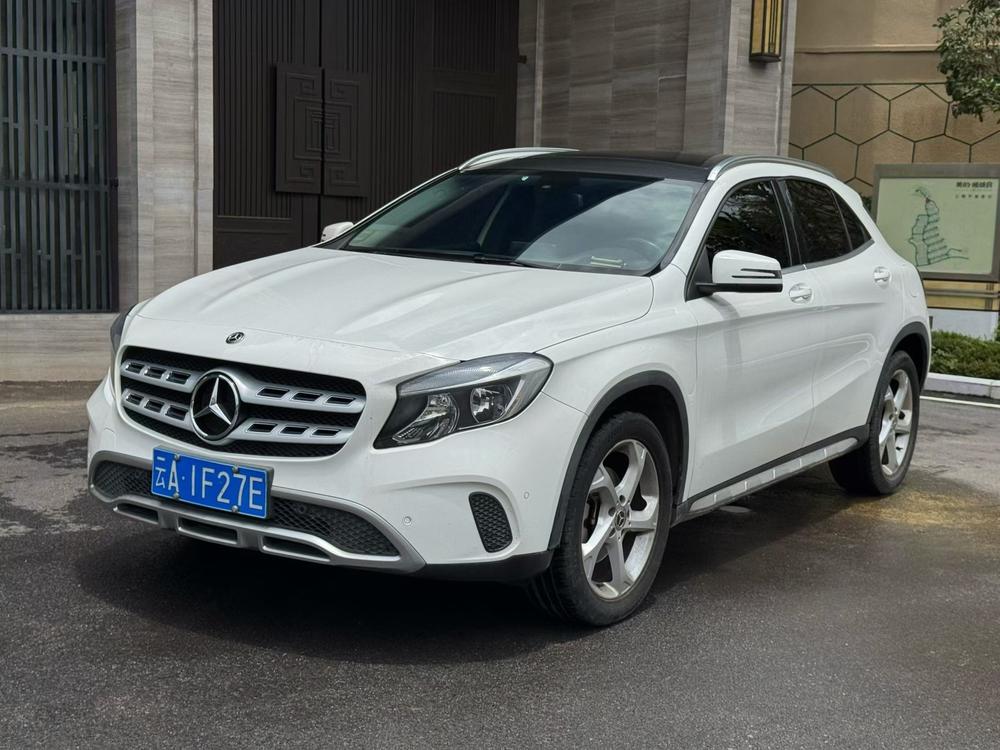 Mercedes-Benz Mercedes-Benz GLA