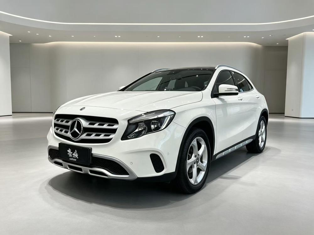 Mercedes-Benz Mercedes-Benz GLA