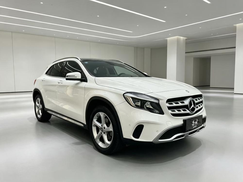 Mercedes-Benz Mercedes-Benz GLA