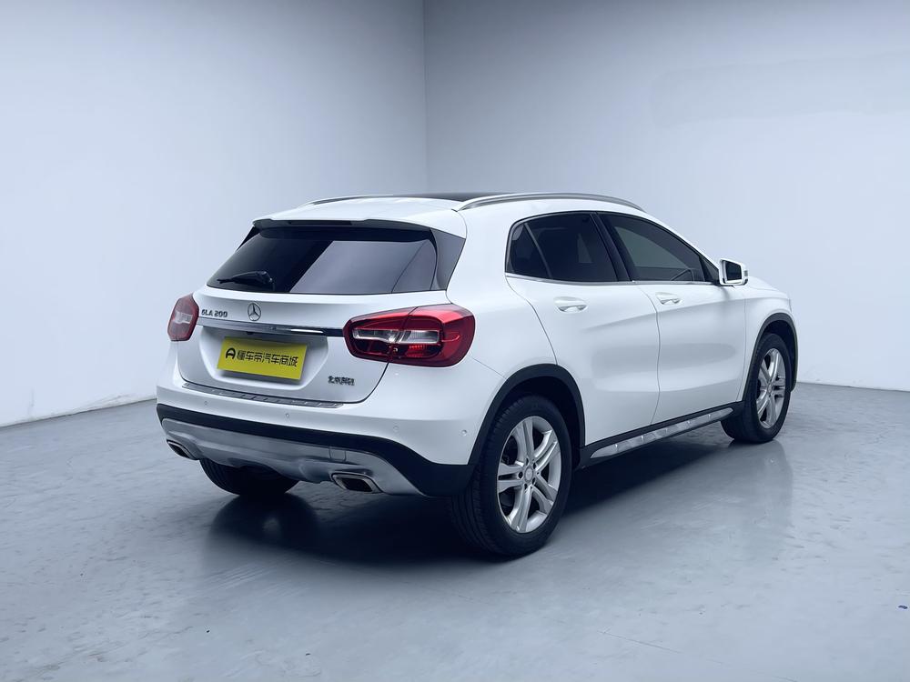 Mercedes-Benz Mercedes-Benz GLA