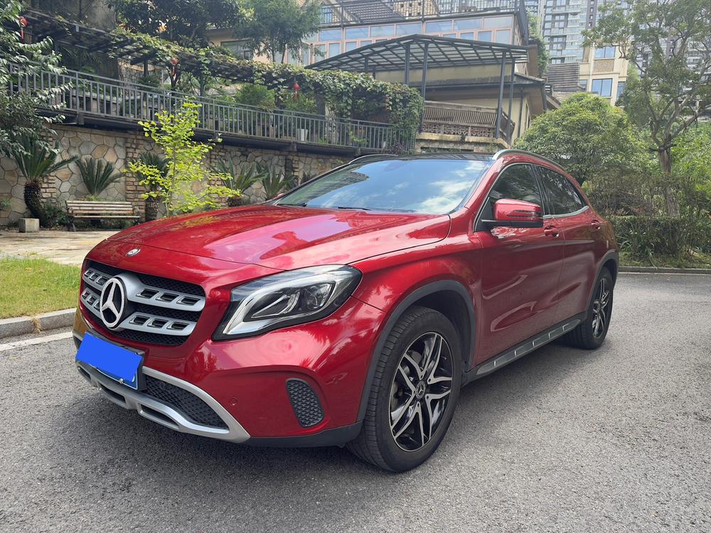 Mercedes-Benz Mercedes-Benz GLA