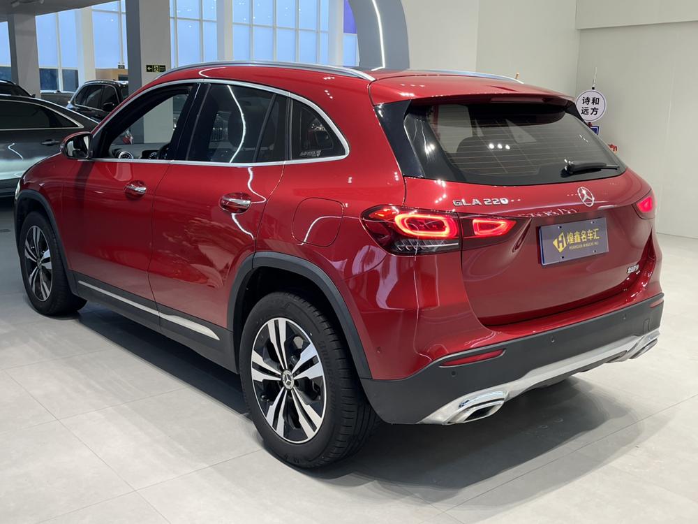 Mercedes-Benz Mercedes-Benz GLA