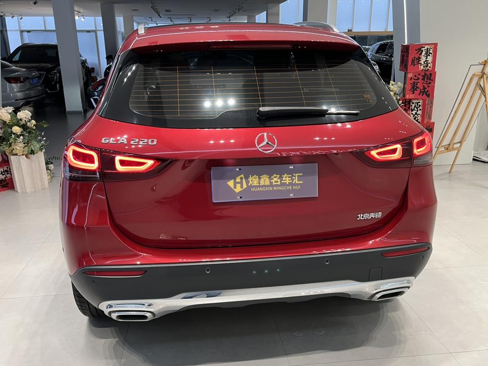 Mercedes-Benz Mercedes-Benz GLA