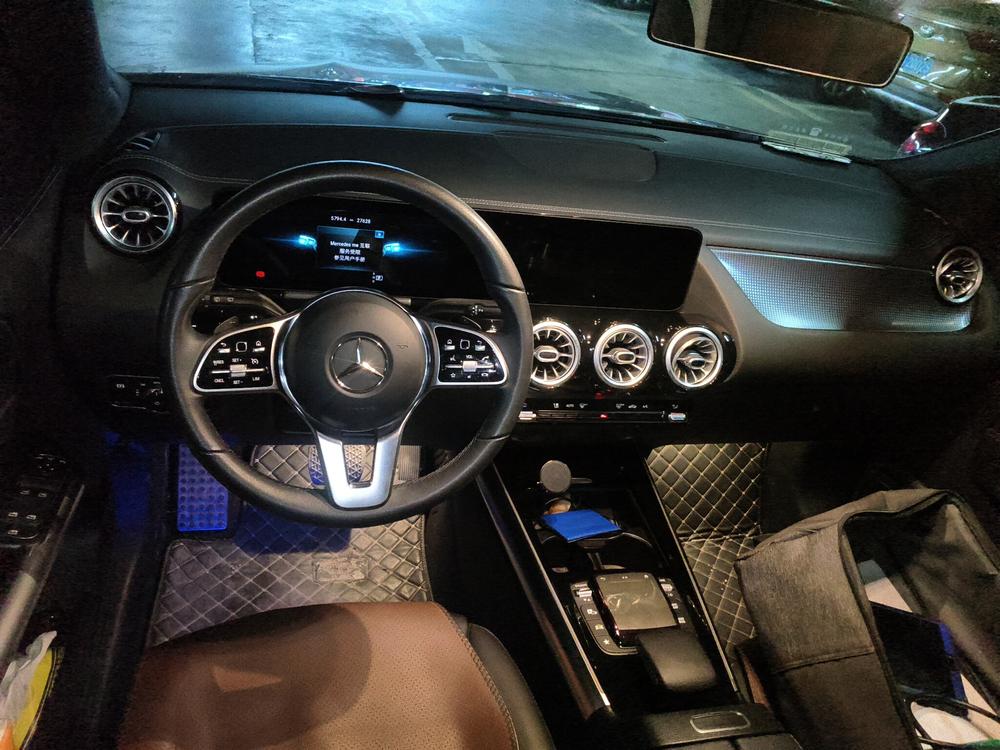Mercedes-Benz Mercedes-Benz GLA